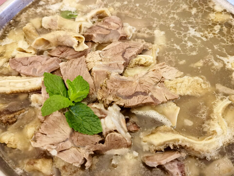 清汤牛肉