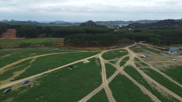 航拍草地草原
