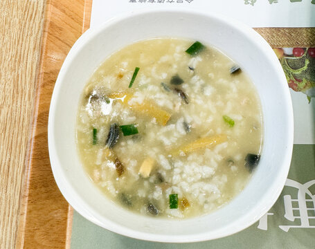 皮蛋瘦肉粥