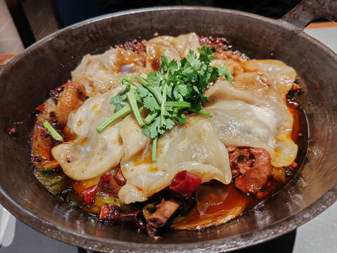 地锅鸡