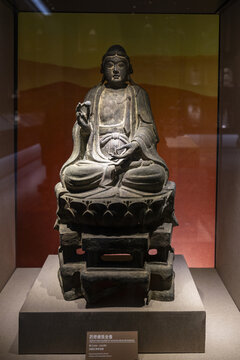 药师佛铁坐像