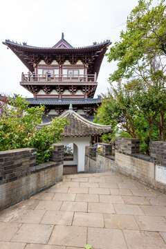 镇江北固山亭台楼阁