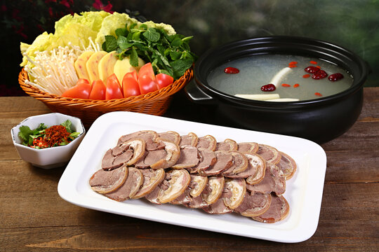 清汤牛肉火锅