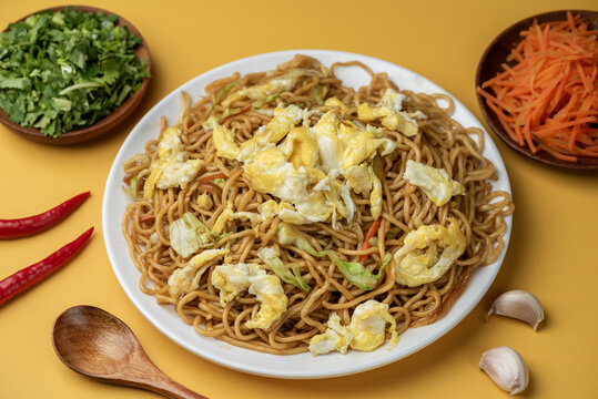 鸡蛋炒面