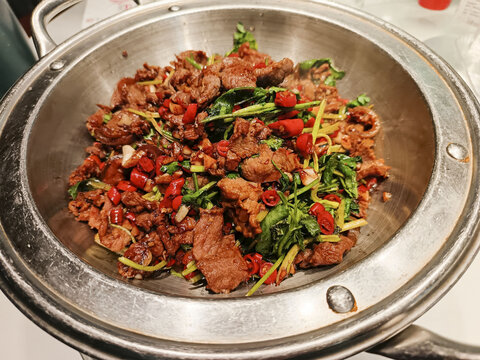 小炒黄牛肉