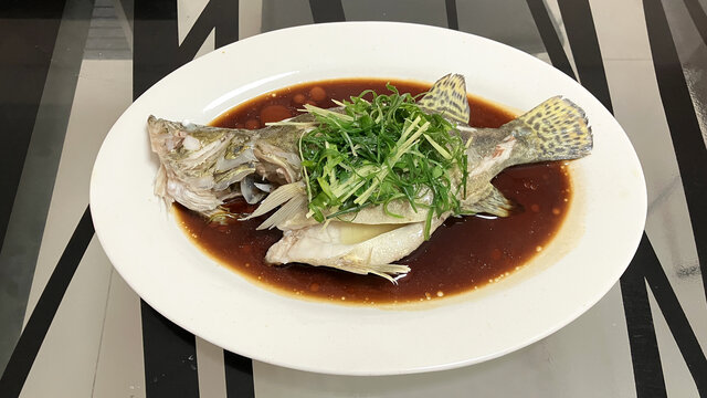 高蛋白膳食清蒸桂花鱼