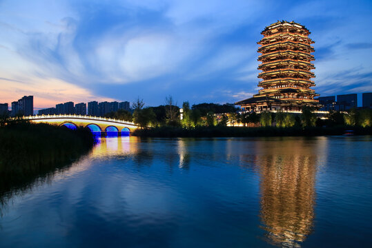 齐盛湖夜景