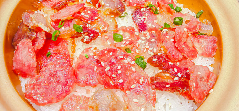 腊味煲仔饭