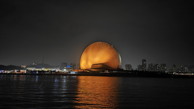 日月贝夜景