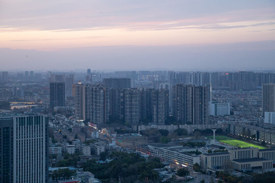 日落时的成都天府新区城市风光