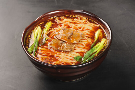 麻辣牛肉面