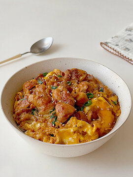 滑蛋鸡腿饭