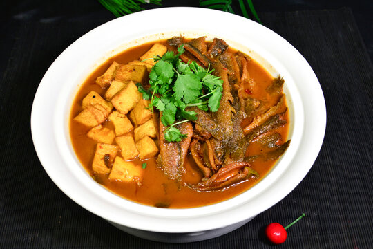 泥鳅烧豆腐