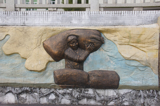 农村浮雕壁画
