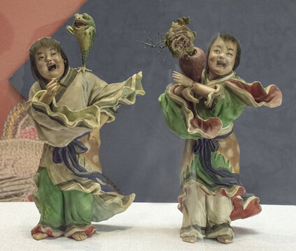清代张明山制彩塑合和二圣