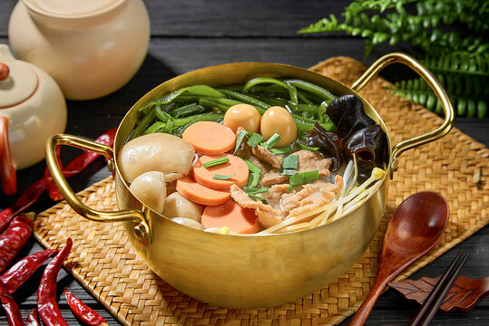 小锅三鲜米线