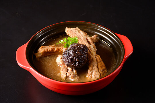 肉骨茶