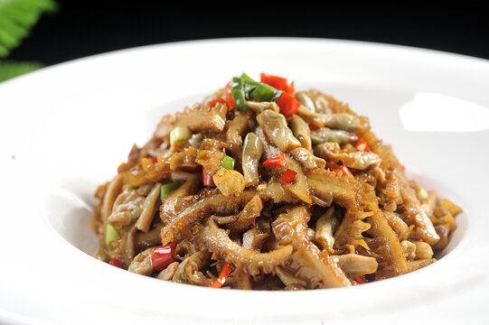 卜豆角炒牛肚