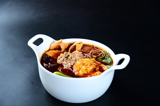 米线麻辣肉酱