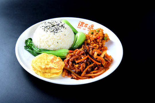 鱼香肉丝盖饭