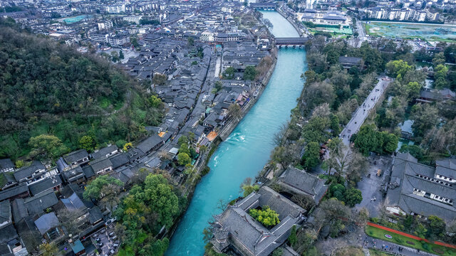 航拍都江堰前年水利工程景区