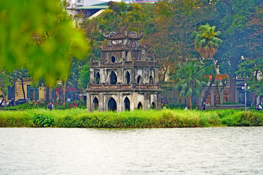 还剑湖龟塔