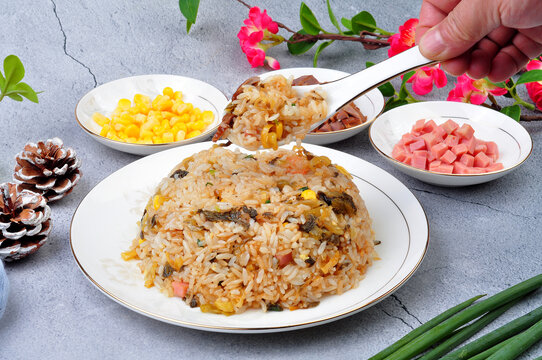 酸菜炒饭