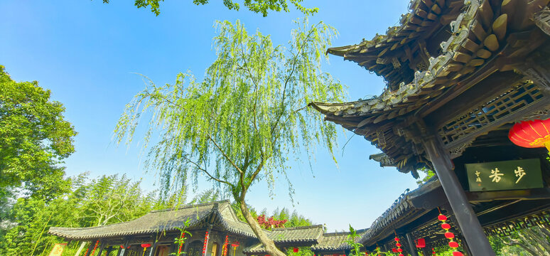 扬州个园步芳亭