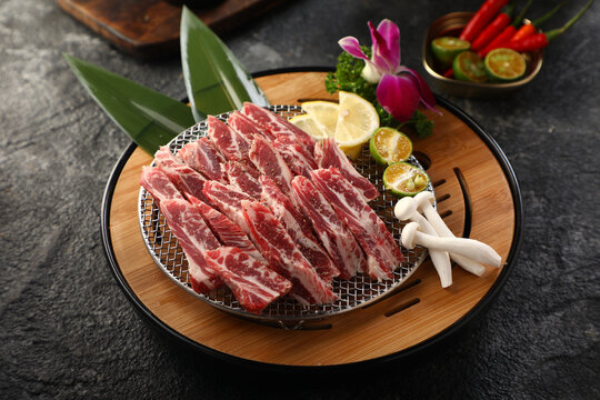 黑牛肋条