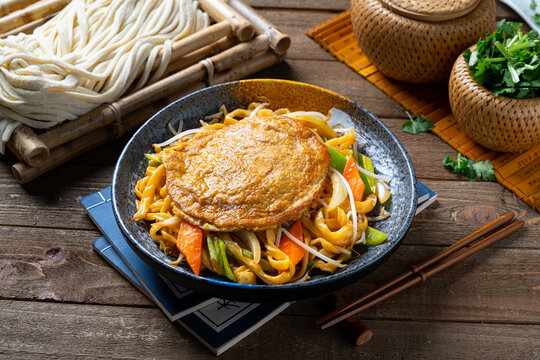 鸡蛋炒面