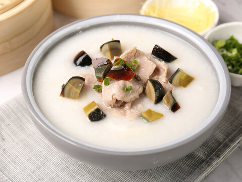 皮蛋瘦肉粥