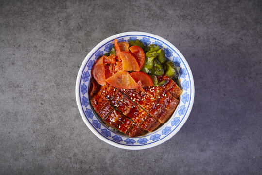 鳗鱼饭