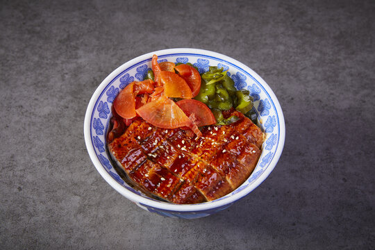 鳗鱼饭