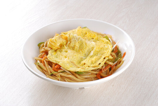 鸡蛋炒面