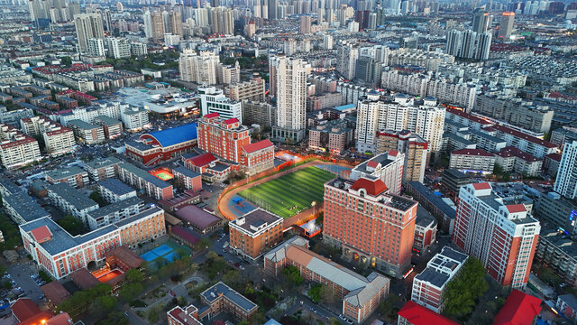 天津外国语大学