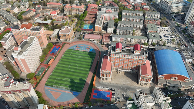 天津外国语大学