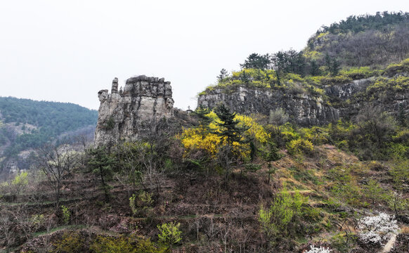 山东临沂平邑县天宝山奇峰怪石