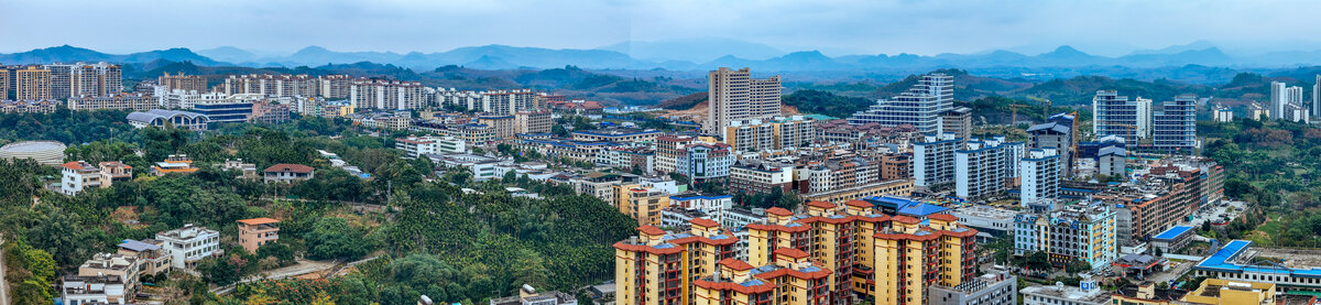 琼中县