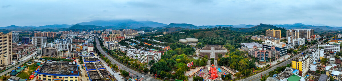 琼中县