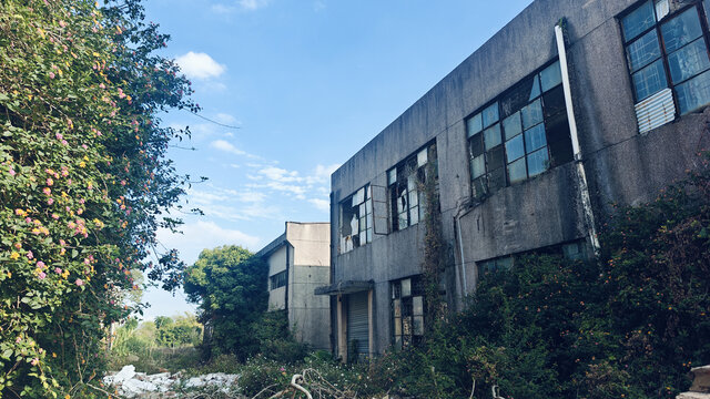 废弃厂房