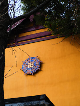 古鸡鸣寺