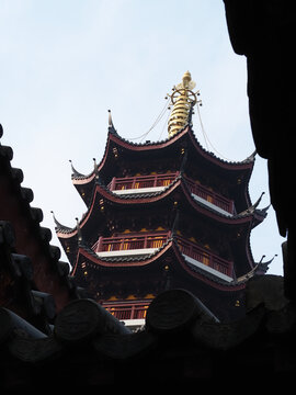古鸡鸣寺