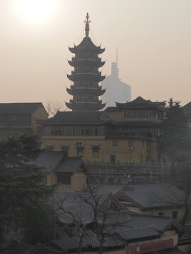 夕阳下的鸡鸣寺