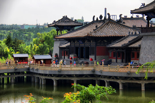 云冈石窟灵岩寺