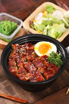 鳗鱼饭