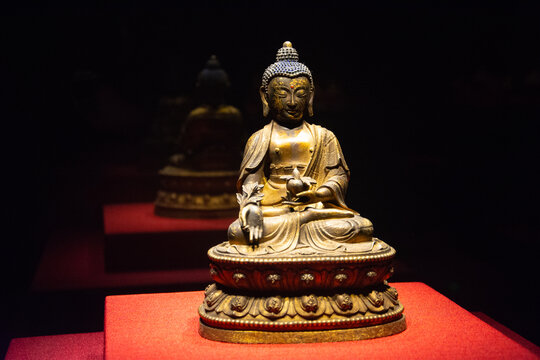清代鎏金药师佛