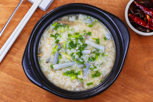 沙虫粥泥虫粥海鲜粥