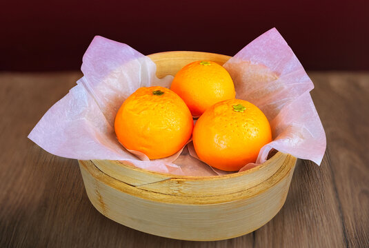 奶黄橘子包