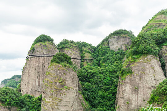 高山