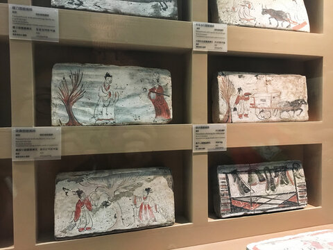 甘肃省敦煌博物馆展出的魏晋时期的壁画砖
